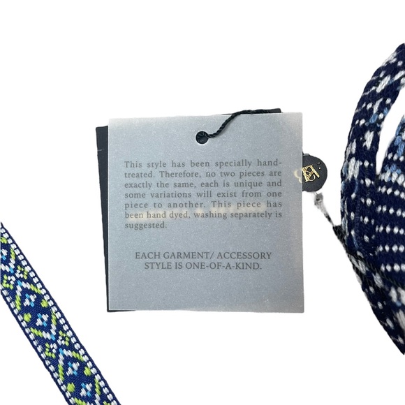 America & Beyond Hand-woven jacquard Mini Tote NWT - Picture 4 of 16